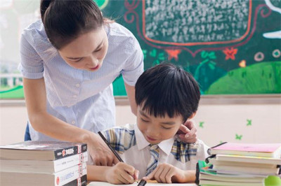冠贏教育加盟 開啟非學(xué)歷職業(yè)技能培訓(xùn)新藍(lán)海